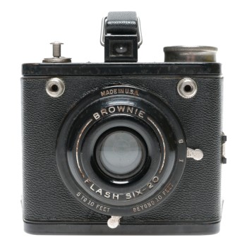 Kodak Brownie Flash Six-20 Camera 6x9 620 Rollfilm