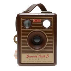 Kodak Brownie Flash B 620 Roll Film Box Type Vintage Camera