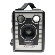 Kodak Brownie Six-20 Model D Box Type 620 Film Camera
