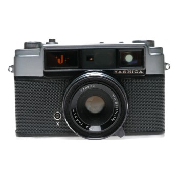Yashica J 35mm Film Coupled RF Camera Yashinon 1:2.8 f=4.5cm Case