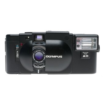 Olympus XA 35mm Film Compact Camera 2.8/35 Lens A11 Flash in Case
