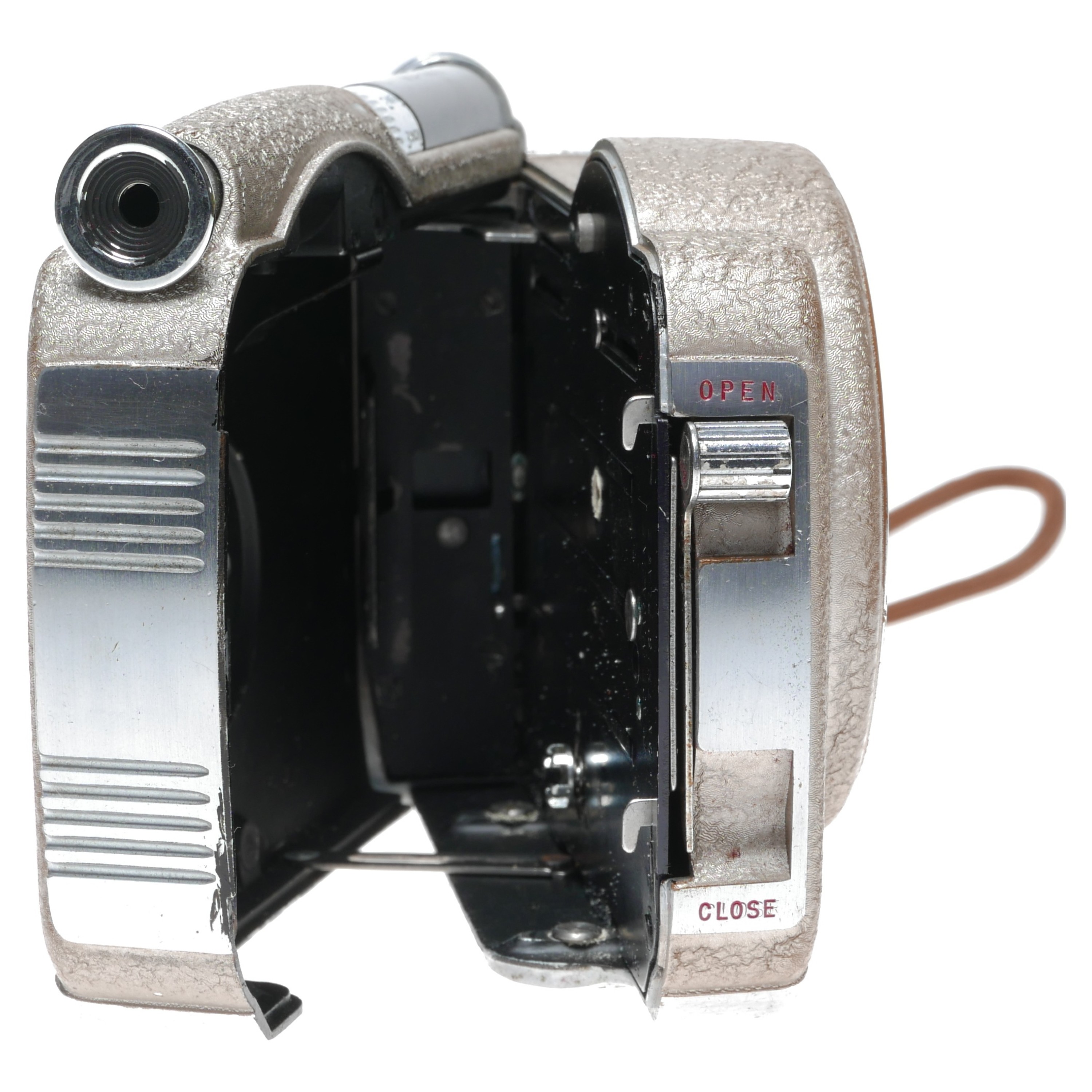 Revere 16mm magazine load film movie camera 25mm f2.7 Balcot lens - Vintage  lens | vintagefilmcamerashop.com