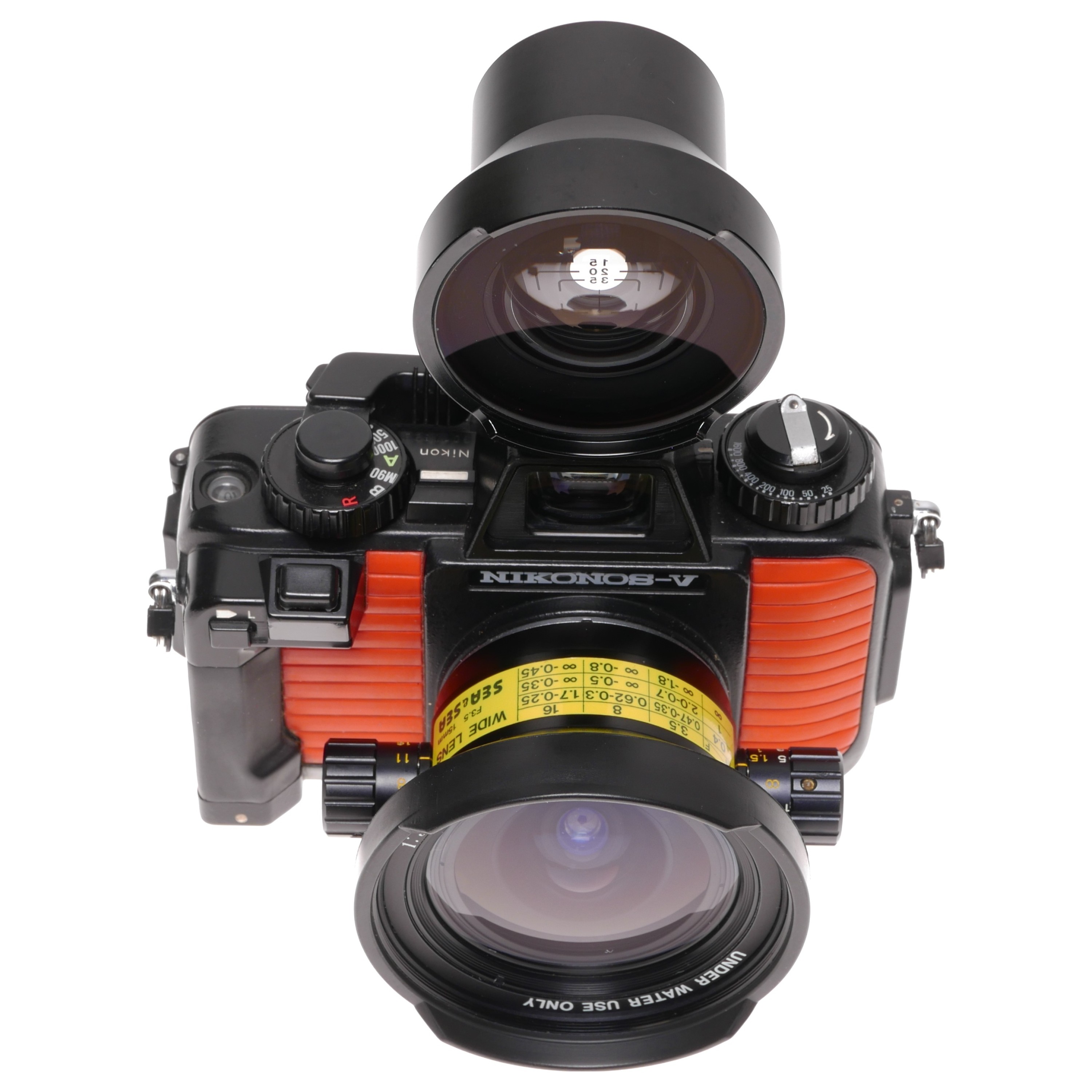 Nikonos V underwater film camera outfit 3 lenses flash case