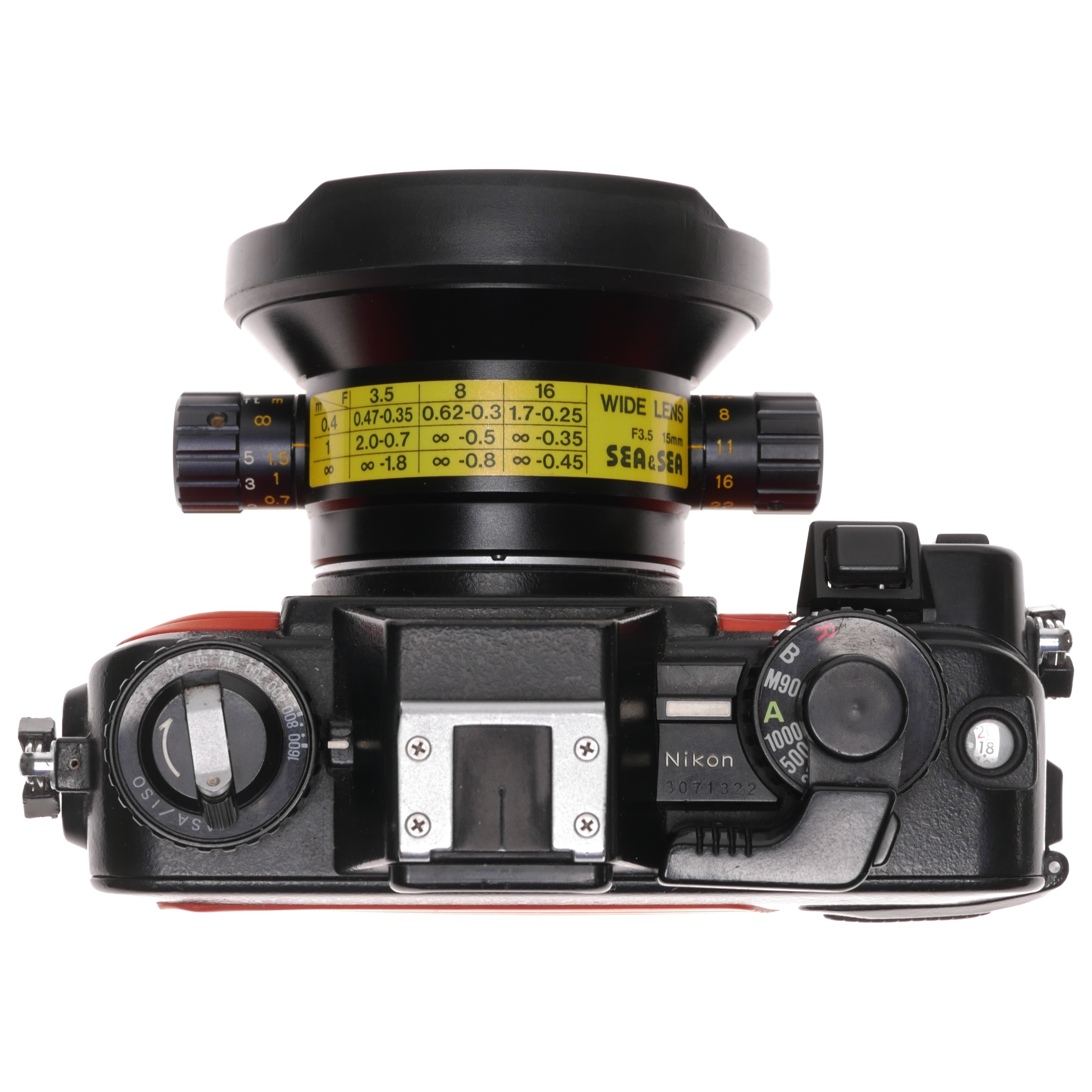 Nikonos V underwater film camera outfit 3 lenses flash case