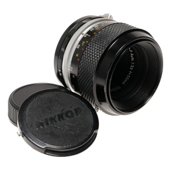 Micro-NIKKOR-P Auto 55mm f/3.5 Macro Lens Non-Ai F-Mount Micro-NIKKOR-P Auto 55mm f/3.5 Macro Lens Non-Ai F-Mount